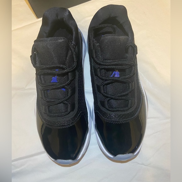 Air Jordan 11 retro space jam - Picture 2 of 3